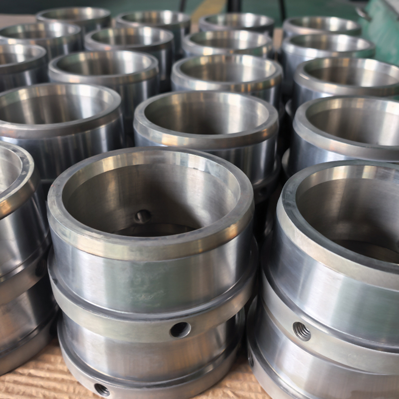 Gerunt, repugnans carbide bushings customized